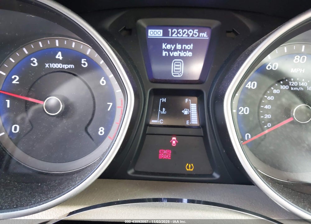 2013 HYUNDAI ELANTRA VIN: KMHD35LE9DU103263
