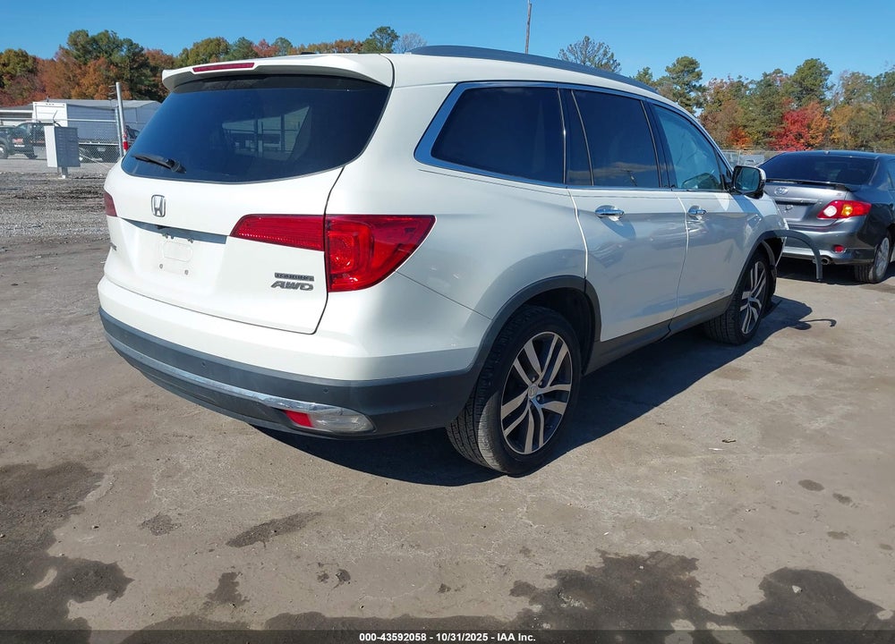 2018 HONDA PILOT TOURING VIN: 5FNYF6H94JB064262