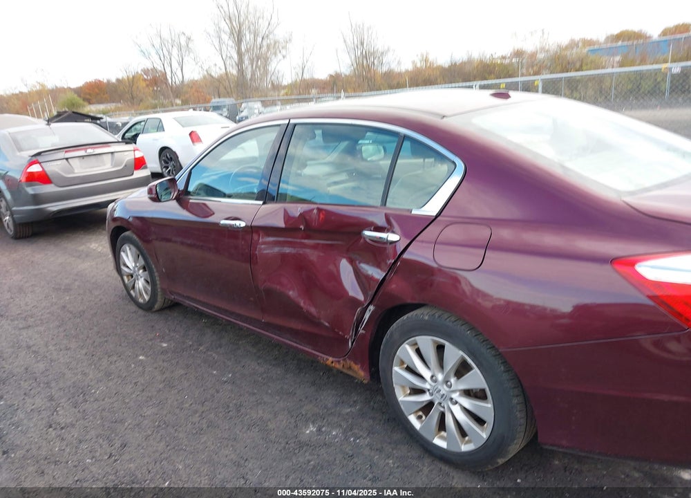 2013 HONDA ACCORD EX-L V-6 VIN: 1HGCR3F85DA019324