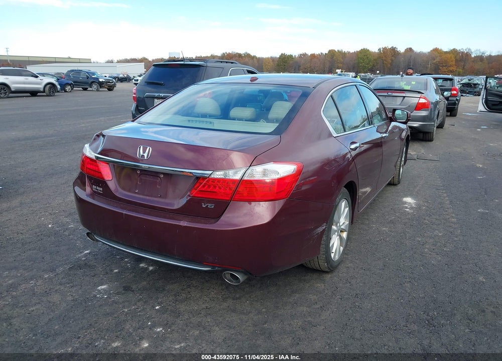 2013 HONDA ACCORD EX-L V-6 VIN: 1HGCR3F85DA019324
