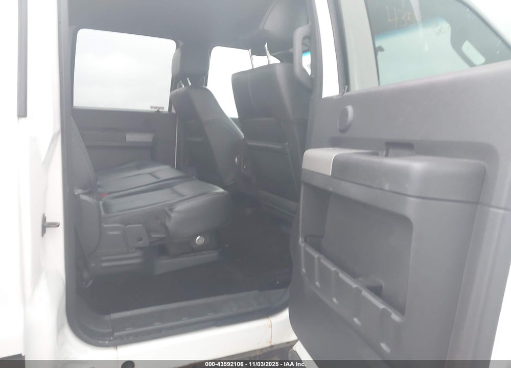 2015 FORD F-350 LARIAT VIN: 1FT8W3BT4FEB11186