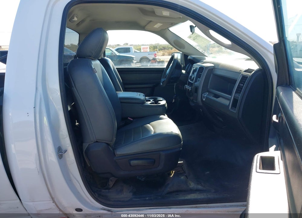 2014 RAM 1500 TRADESMAN VIN: 3C6JR6AG9EG102738