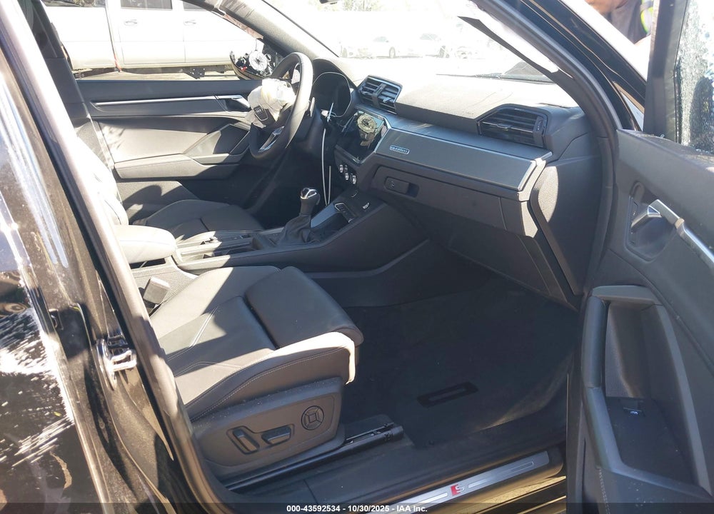 2025 AUDI Q3 PREMIUM 45 TFSI S LINE QUATTRO TIPTRONIC VIN: WA1DECF35S1040247