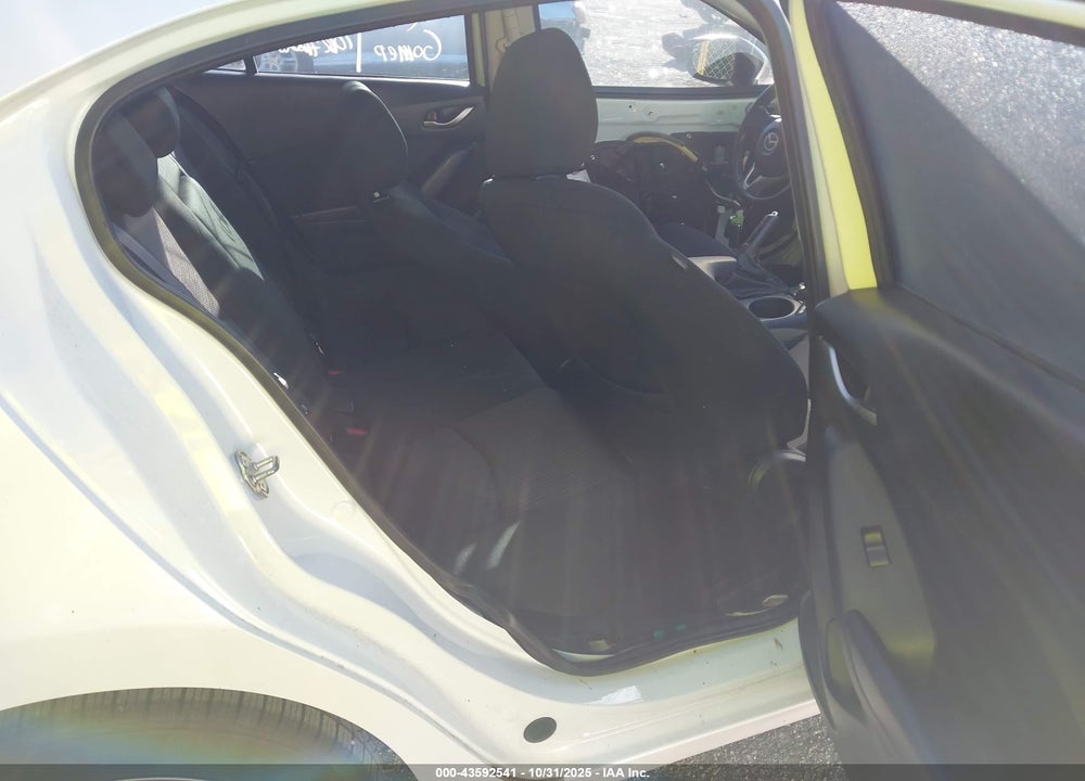 2016 MAZDA 3 VIN: JM1BM1V71G1328721
