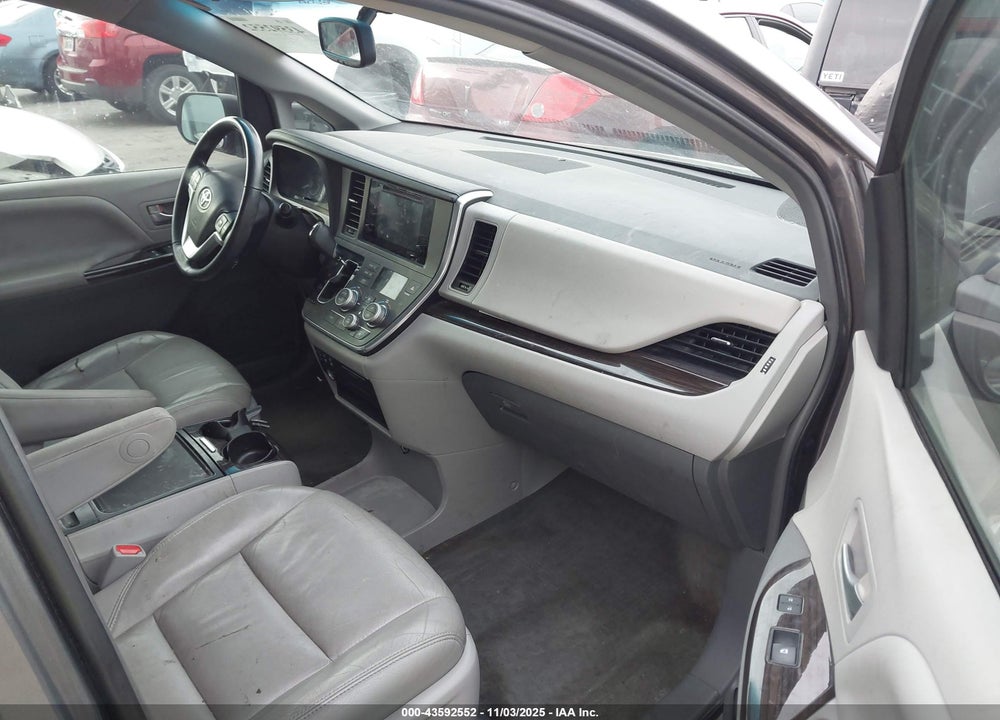 2015 TOYOTA SIENNA XLE 8 PASSENGER VIN: 5TDYK3DC0FS629850