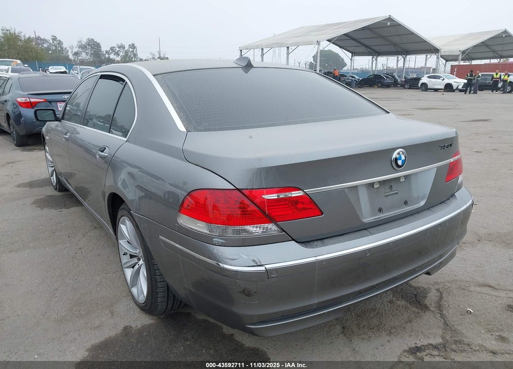 2007 BMW 7 SERIES VIN: WBAHN83577DT71618