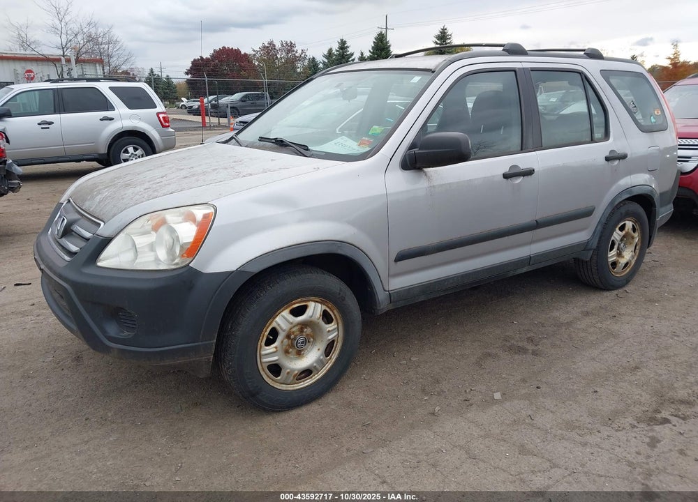 2005 HONDA CR-V LX VIN: JHLRD68525C013405