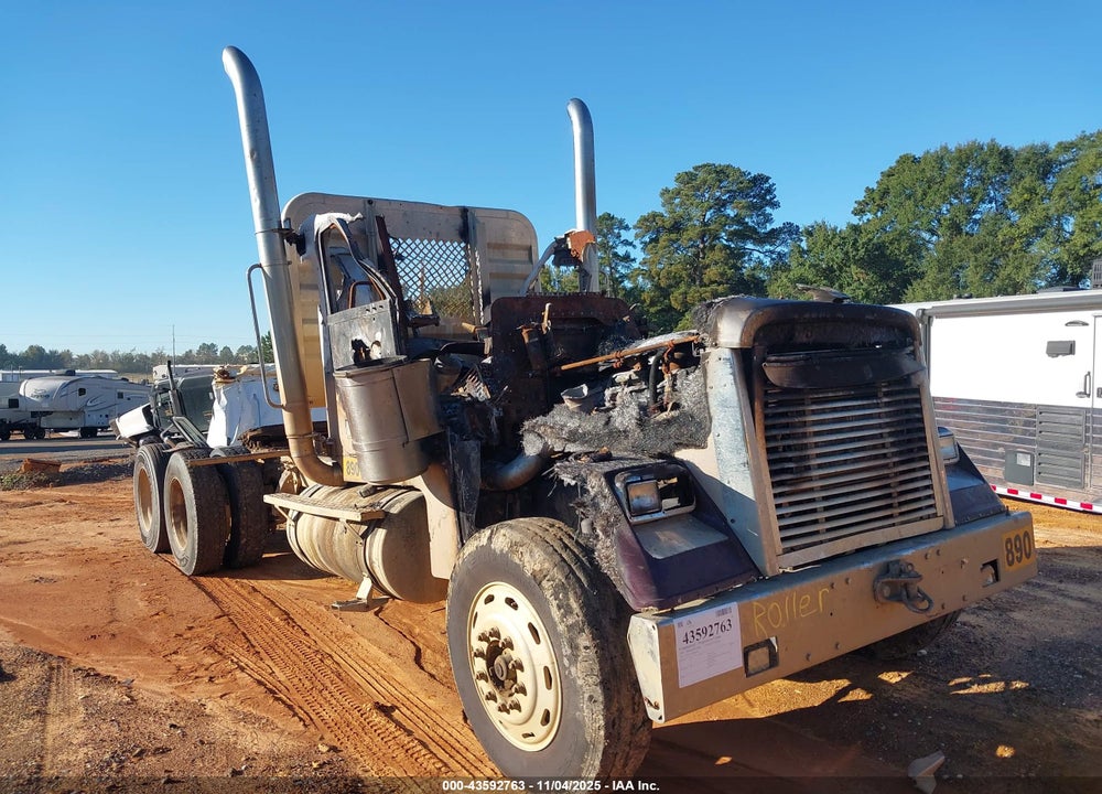 2003 FREIGHTLINER CONVENTIONAL FLD120 VIN: 1FUJALAV23DK40198