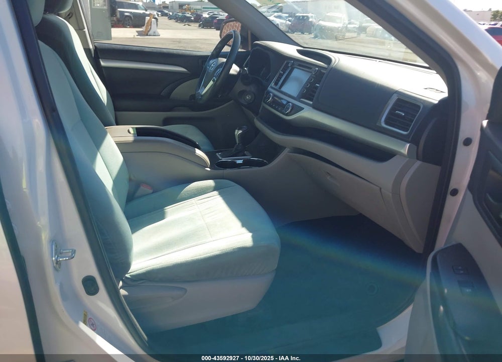 2016 TOYOTA HIGHLANDER LE PLUS V6 VIN: 5TDZKRFH6GS167389