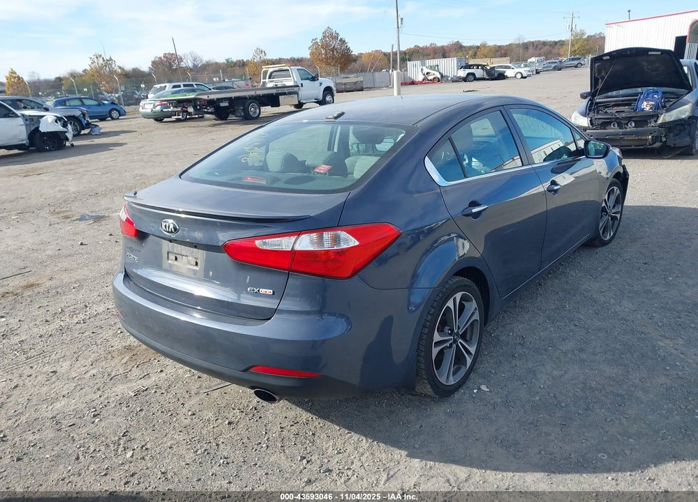 2015 KIA FORTE VIN: KNAFX4A83F5282077