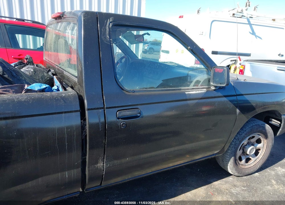 2000 NISSAN FRONTIER XE VIN: 1N6DD21S4YC388021