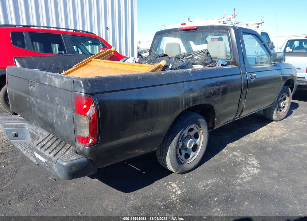 2000 NISSAN FRONTIER XE VIN: 1N6DD21S4YC388021