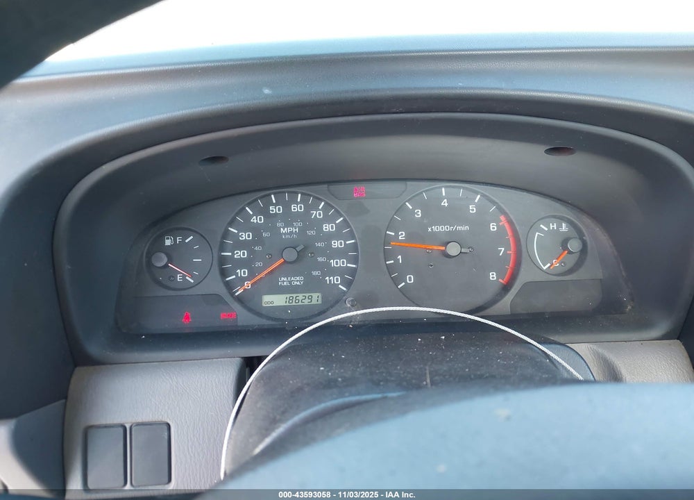 2000 NISSAN FRONTIER XE VIN: 1N6DD21S4YC388021