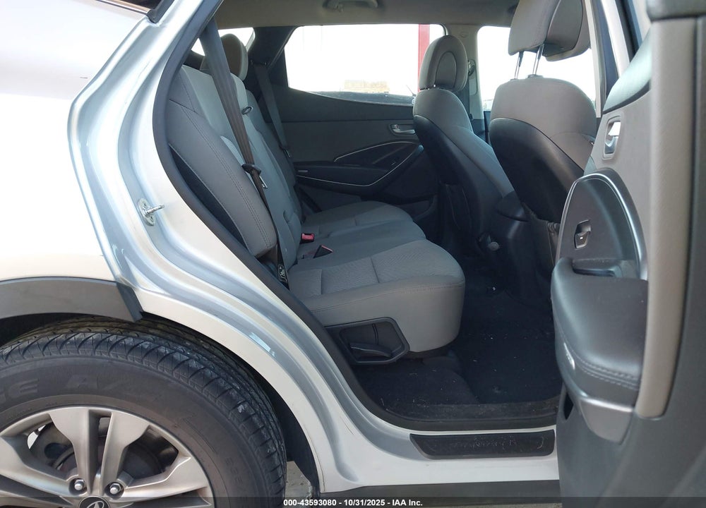 2014 HYUNDAI SANTA FE VIN: 5XYZT3LB8EG172663