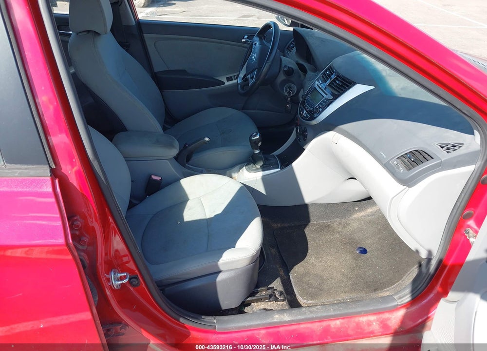 2013 HYUNDAI ACCENT SE VIN: KMHCU5AE7DU070162