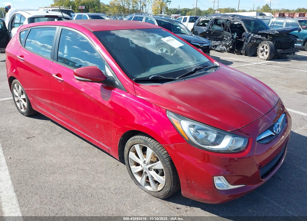 2013 HYUNDAI ACCENT SE VIN: KMHCU5AE7DU070162
