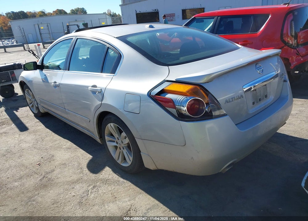 2011 NISSAN ALTIMA 3.5 SR VIN: 1N4BL2AP0BN420487