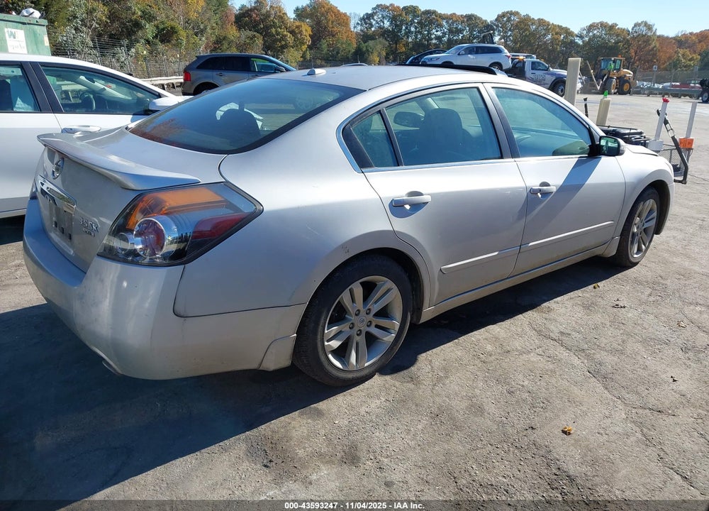 2011 NISSAN ALTIMA 3.5 SR VIN: 1N4BL2AP0BN420487