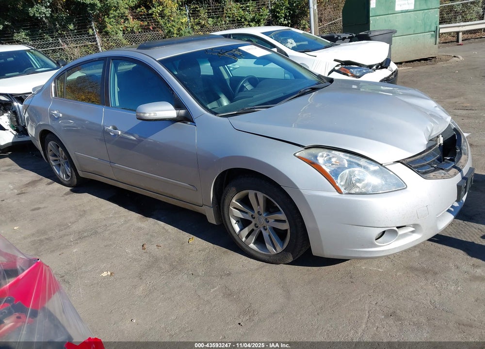 2011 NISSAN ALTIMA 3.5 SR VIN: 1N4BL2AP0BN420487