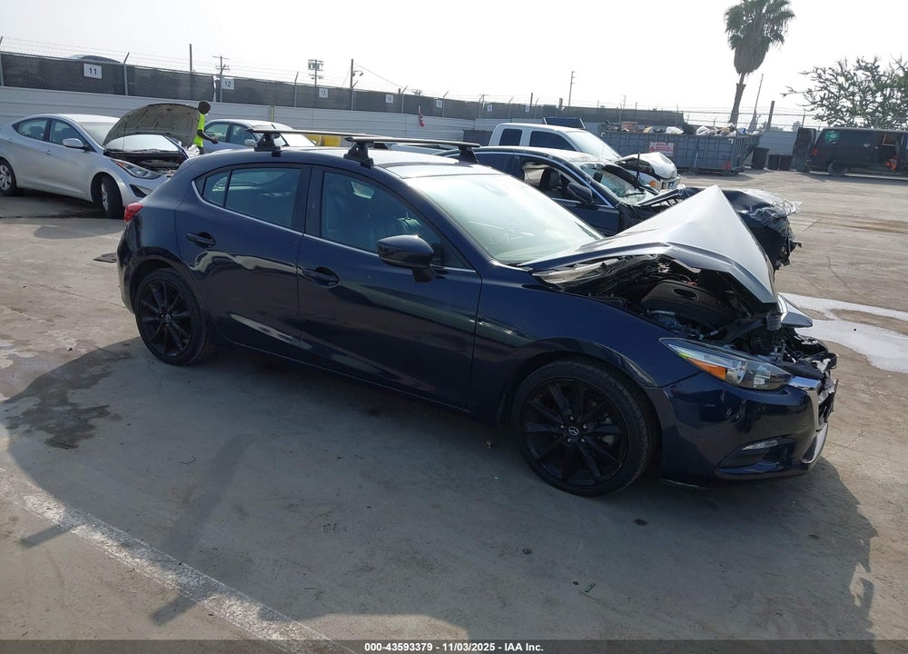 2018 MAZDA 3 TOURING VIN: 3MZBN1L31JM228817
