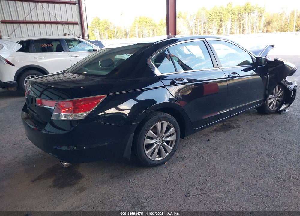 2011 HONDA ACCORD VIN: 1HGCP2F7XBA154903