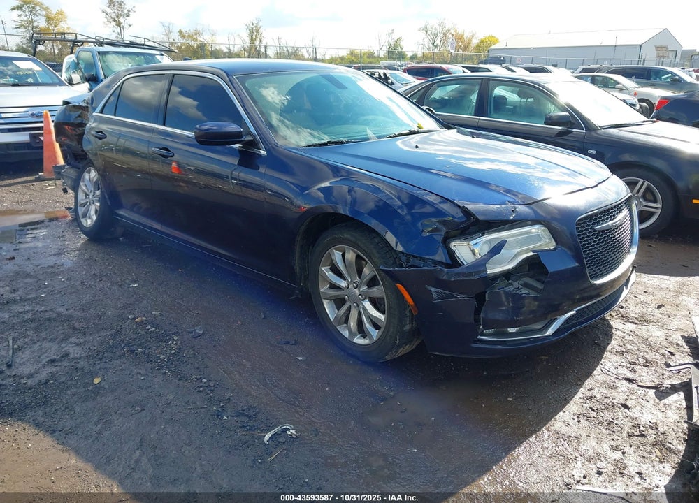 2015 CHRYSLER 300 LIMITED VIN: 2C3CCARG7FH501177