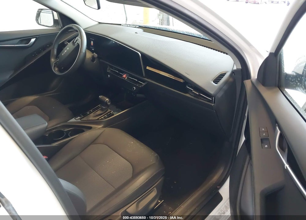 2023 KIA NIRO EX VIN: KNDCR3LE4P5078791