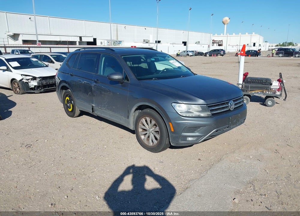 2018 VOLKSWAGEN TIGUAN 2.0T S VIN: 3VV1B7AX1JM010295