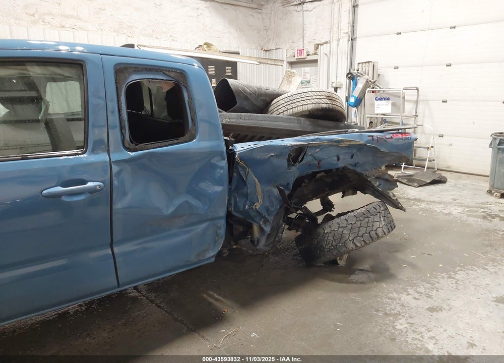 2019 TOYOTA TACOMA TRD SPORT VIN: 5TFSZ5AN3KX196225