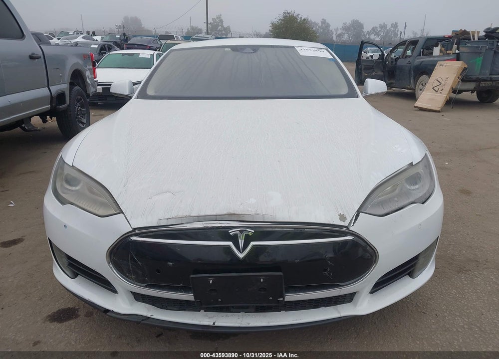 2015 TESLA MODEL S VIN: 5YJSA1E15FF103566