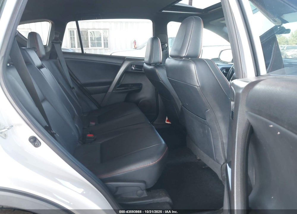 2016 TOYOTA RAV4 VIN: 2T3NFREV0GW264080