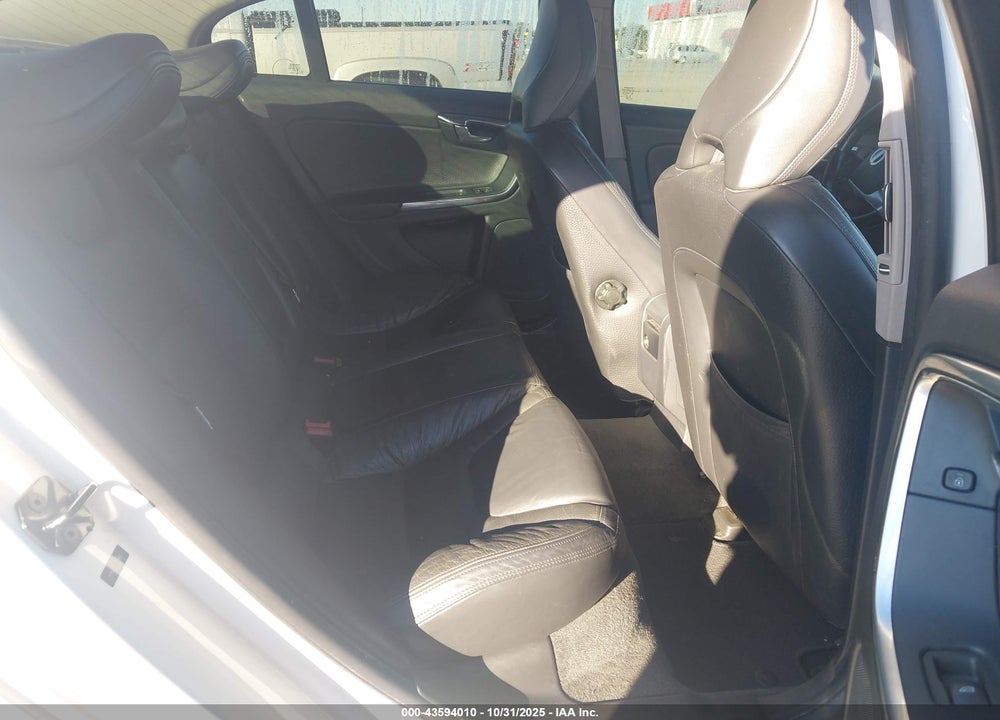 2013 VOLVO S60 VIN: YV1612FS2D1213957