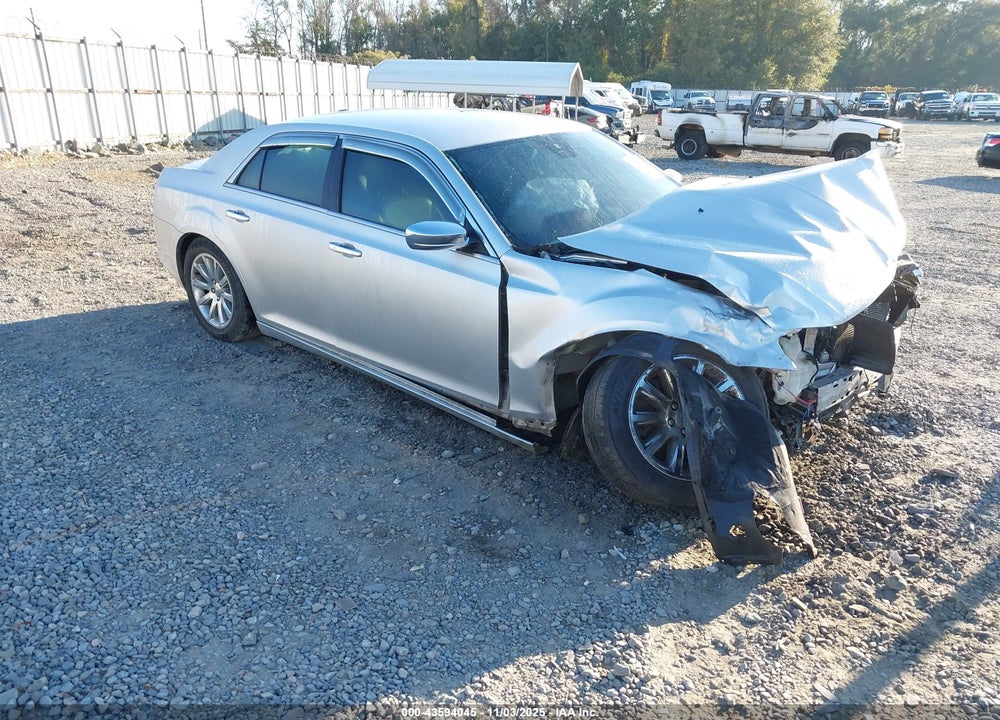 2012 CHRYSLER 300C VIN: 2C3CCAET1CH256083