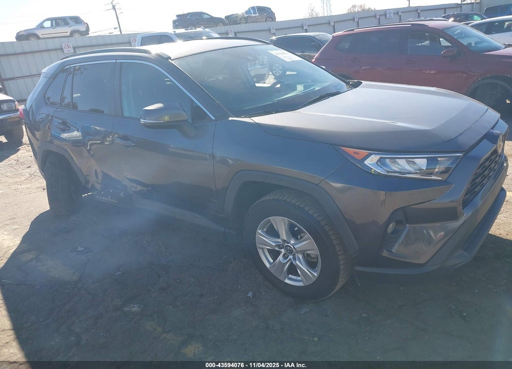 2021 TOYOTA RAV4 XLE VIN: 2T3W1RFV6MW108820