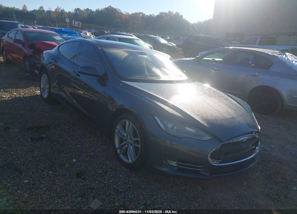 2013 TESLA MODEL S PERFORMANCE VIN: 5YJSA1CP0DFP11693