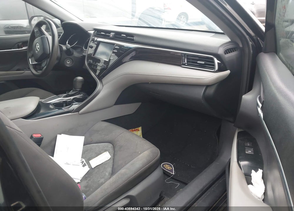 2019 TOYOTA CAMRY VIN: 4T1B11HK2KU842301