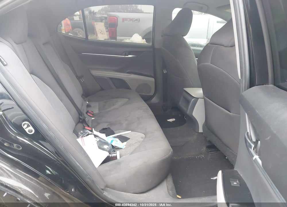 2019 TOYOTA CAMRY VIN: 4T1B11HK2KU842301