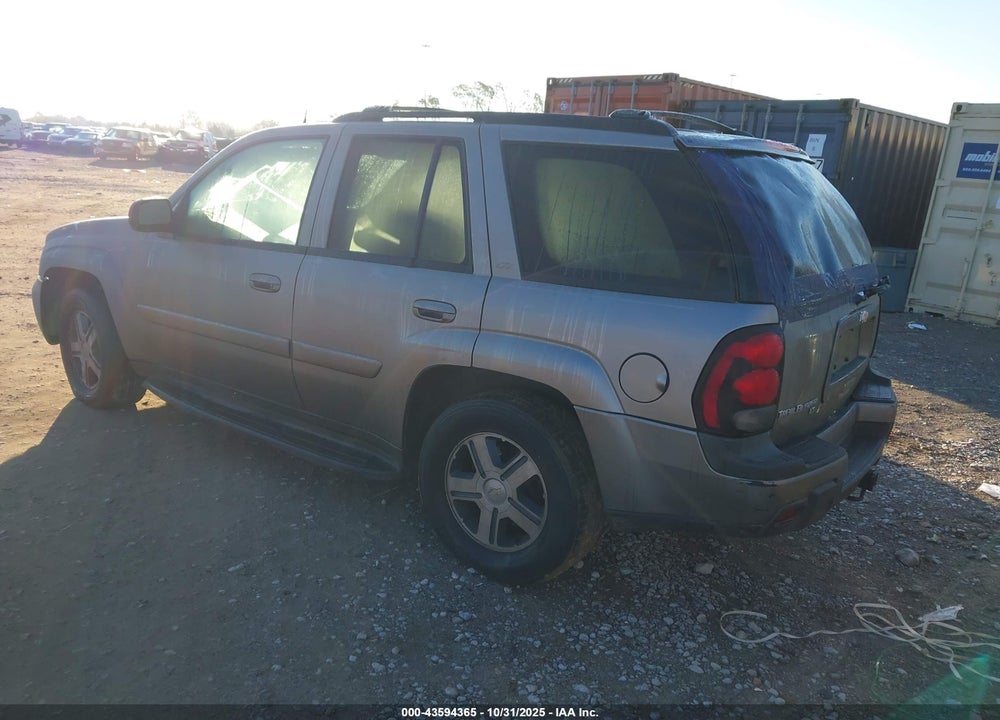 2005 CHEVROLET TRAILBLAZER LT VIN: 1GNDT13S252160136