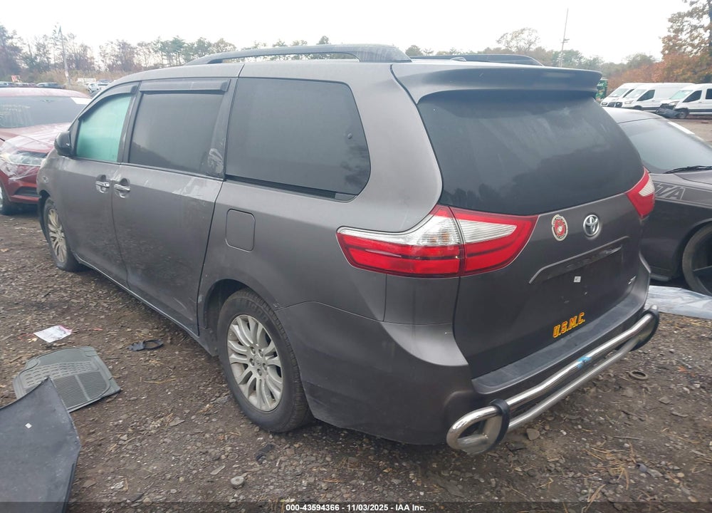 2016 TOYOTA SIENNA XLE 8 PASSENGER VIN: 5TDYK3DC1GS693591