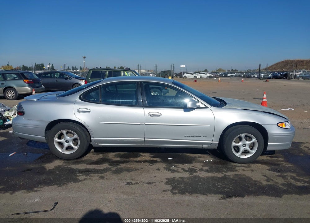 2002 PONTIAC GRAND PRIX SE VIN: 1G2WK52J82F105381