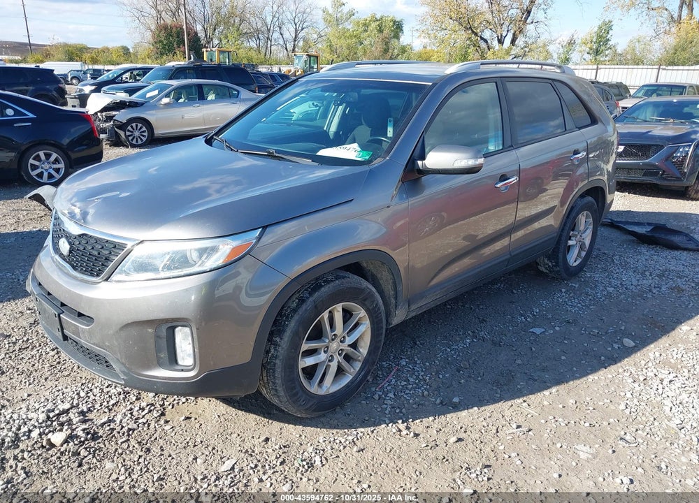 2015 KIA SORENTO LX VIN: 5XYKT4A66FG603970