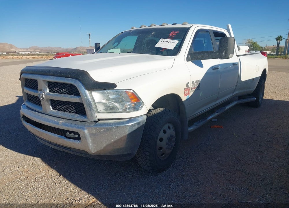 2018 RAM 3500 SLT  4X4 8' BOX VIN: 3C63RRHL9JG343173