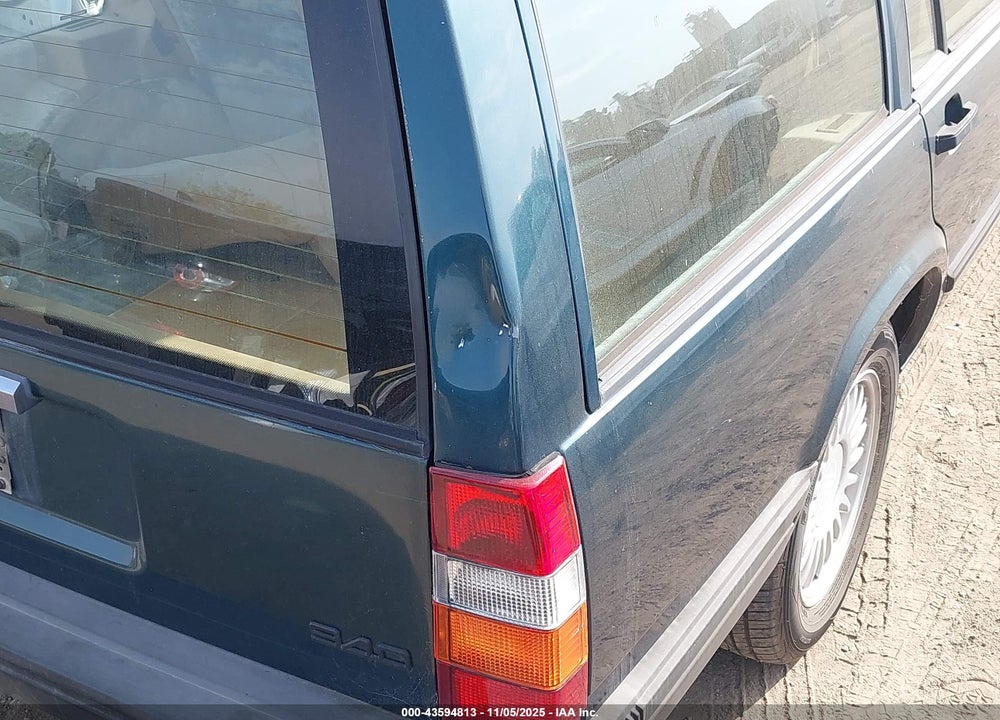 1994 VOLVO 940 VIN: YV1JW8318R1114898