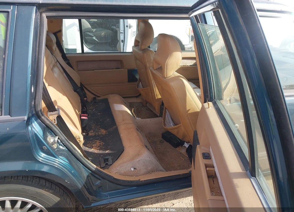 1994 VOLVO 940 VIN: YV1JW8318R1114898