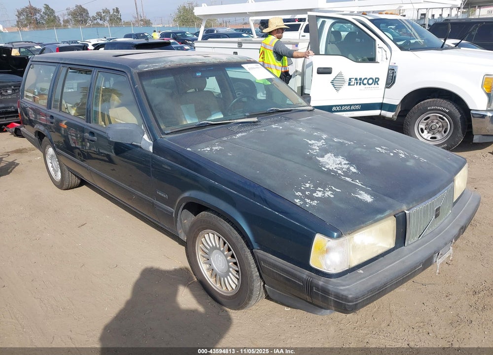 1994 VOLVO 940 VIN: YV1JW8318R1114898