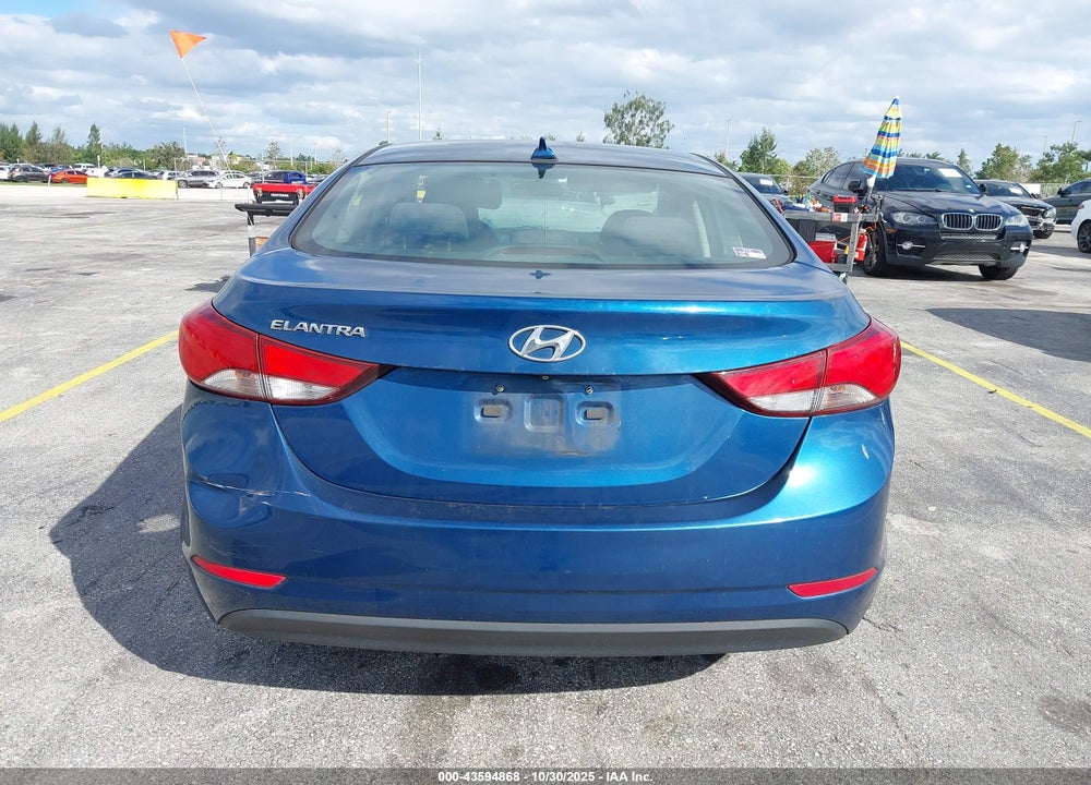 2016 HYUNDAI ELANTRA VIN: KMHDH4AE6GU565976