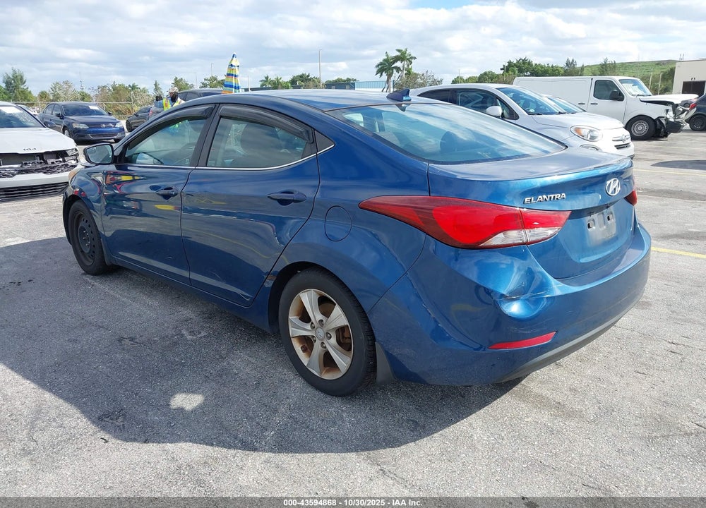 2016 HYUNDAI ELANTRA VIN: KMHDH4AE6GU565976
