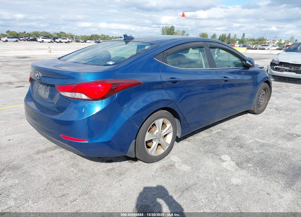 2016 HYUNDAI ELANTRA VIN: KMHDH4AE6GU565976