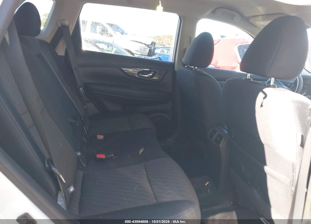 2017 NISSAN ROGUE S VIN: 5N1AT2MT3HC738716