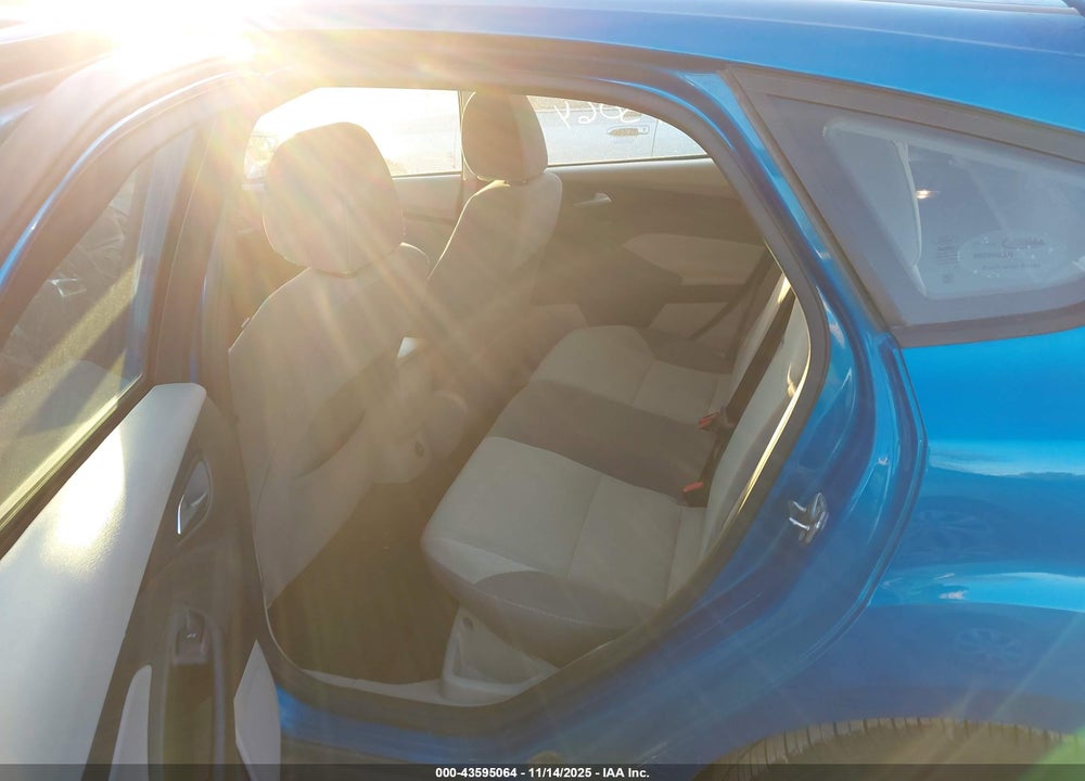 2013 FORD FOCUS SE VIN: 1FADP3K2XDL218535
